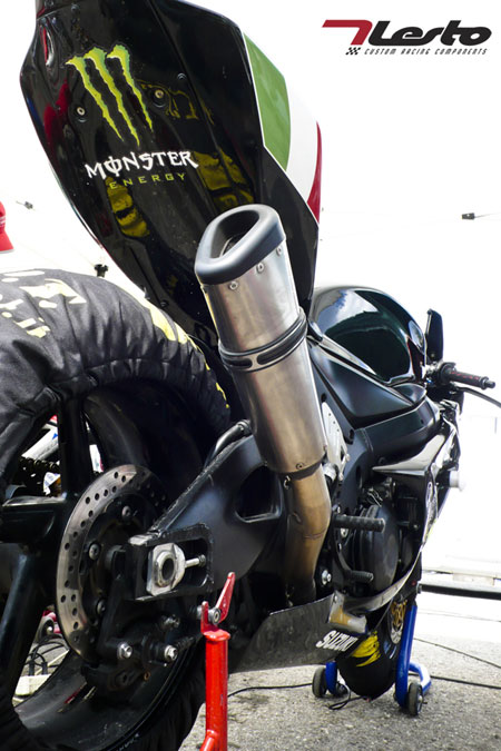 exhausts1